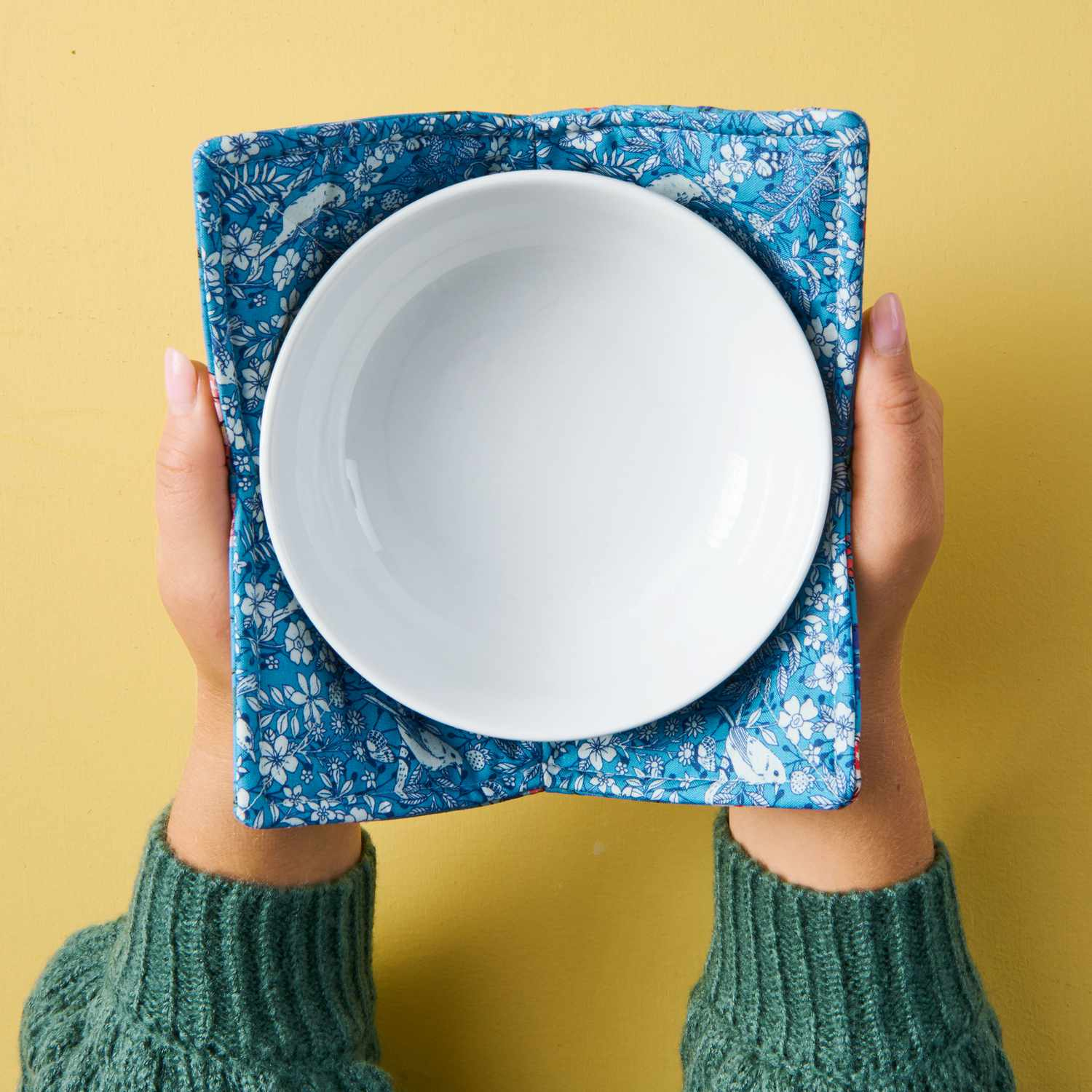 Free Soup Bowl Cozy Pattern with Free Printable Microwave Plate Cozy Pattern