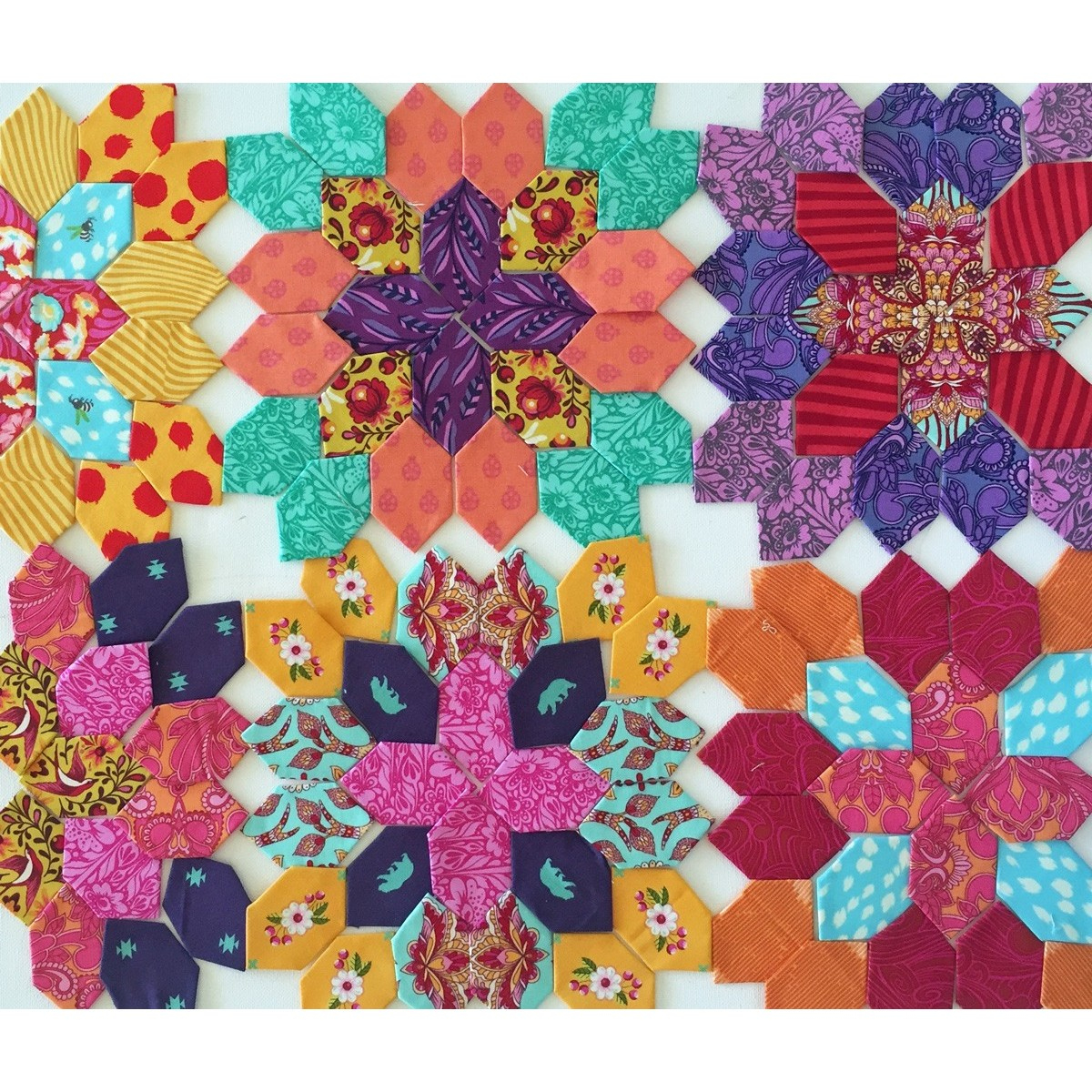 Lucy Boston Patchwork Of The Crosses Basic Block 1 Inch Halo within Free Printable Lucy Boston Templates