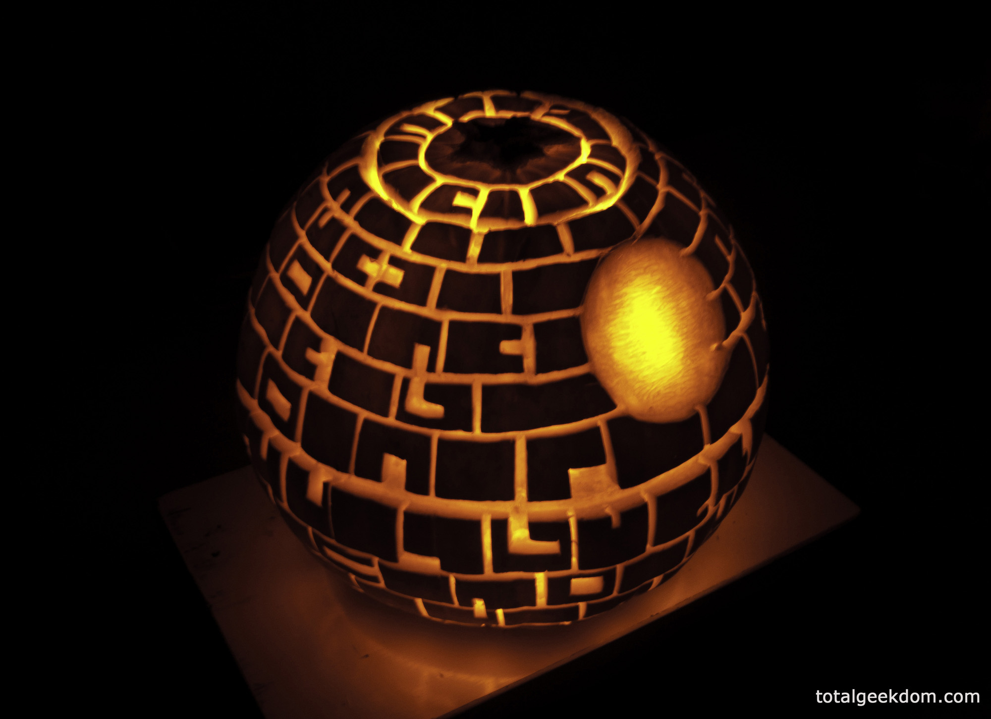 Star Wars Death Star Pumpkin Carving With Cfl Powered Bulb | Total throughout Printable Death Star Pumpkin Stencil